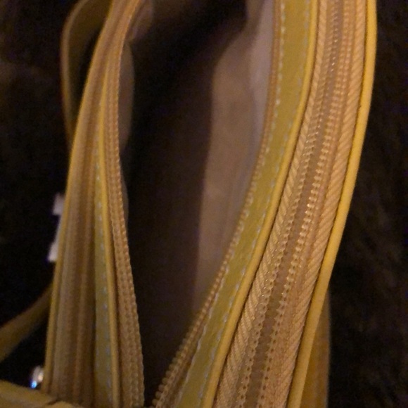 YELLOW LEATHER CROSSBODY PURSE - Picture 5 of 11